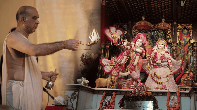 Types of Aarti on Janmashtami