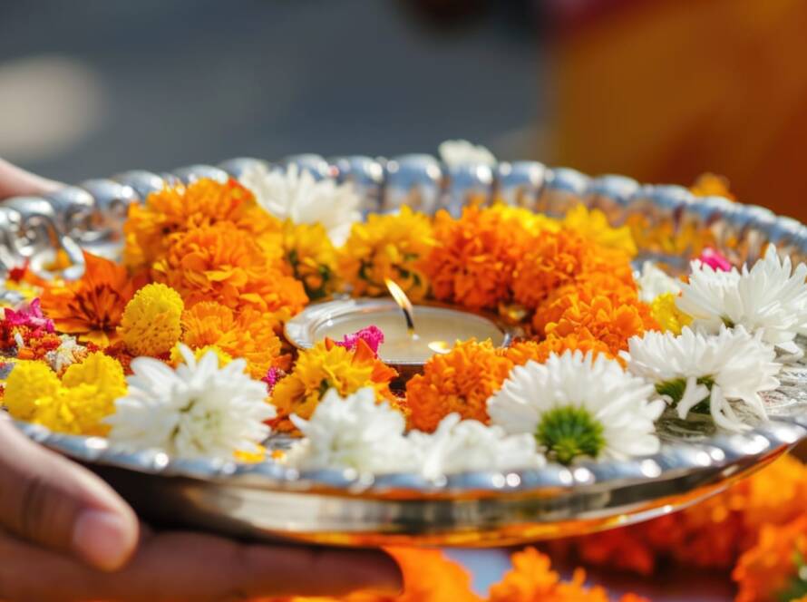 benefits of offering flowers to Radha Krishna